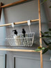 Kurv til ophæng - Hvid metal