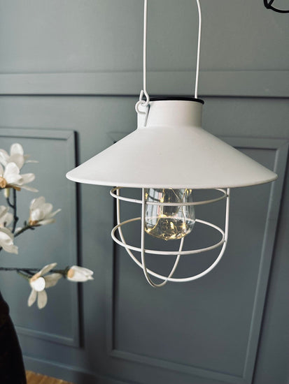 Lampe med solceller - White factory - VIAMAJA.DK