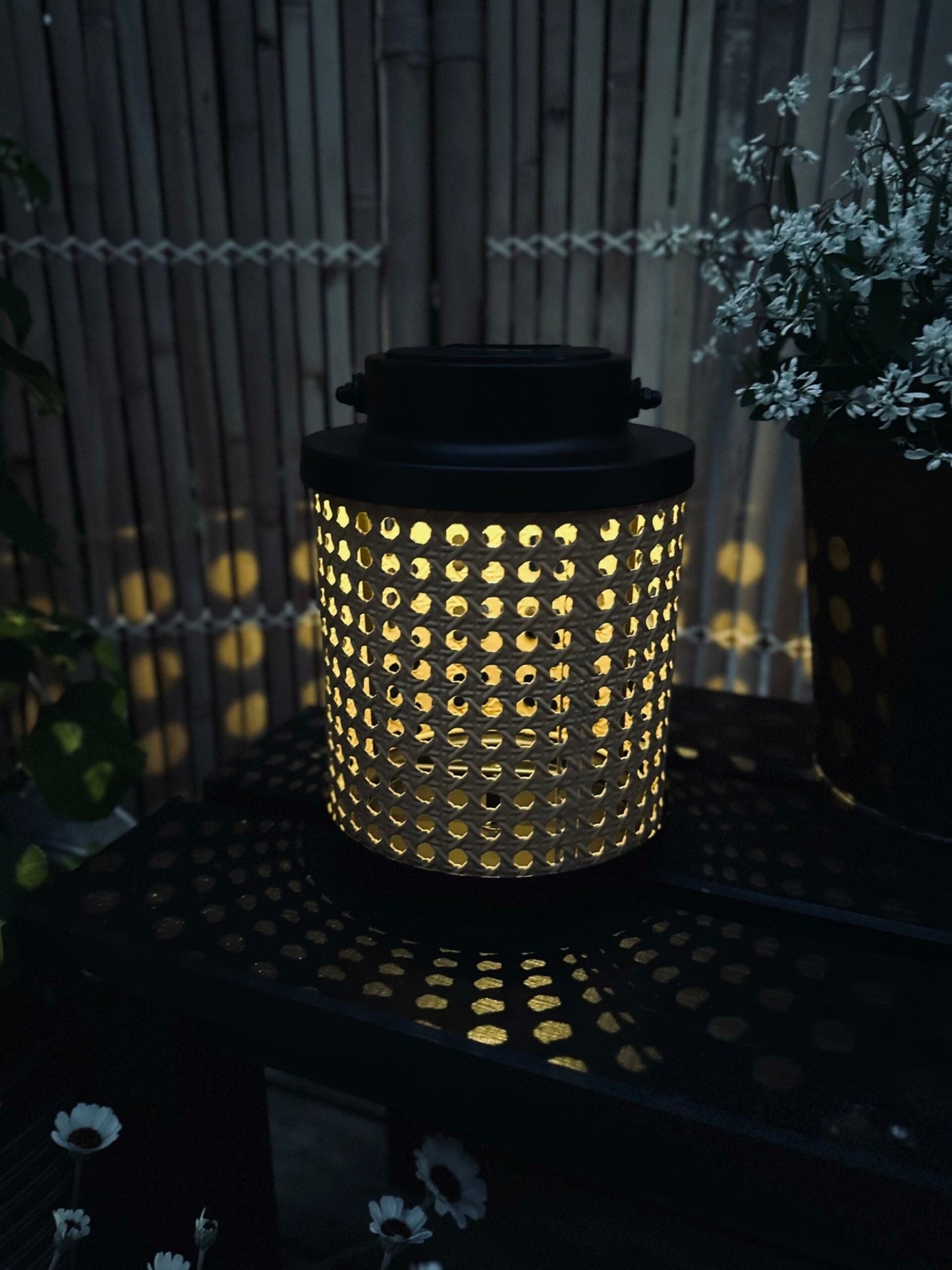 Lanterne LIMA med solceller - VIAMAJA.DK
