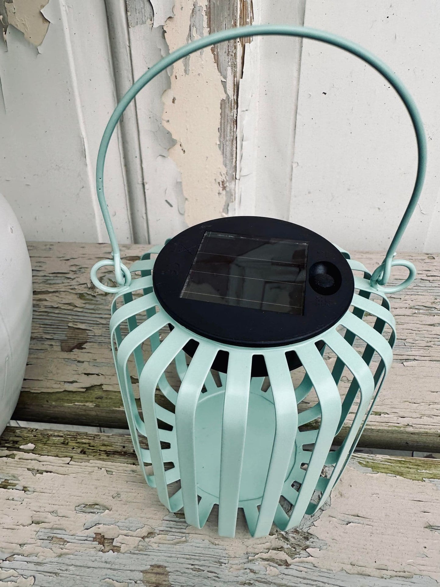 Lanterne med solceller – Duset grøn - VIAMAJA.DK