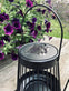 Lanterne med solceller - Sort metal - VIAMAJA.DK