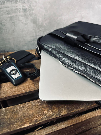 Laptop Rio Black leather - VIAMAJA.DK