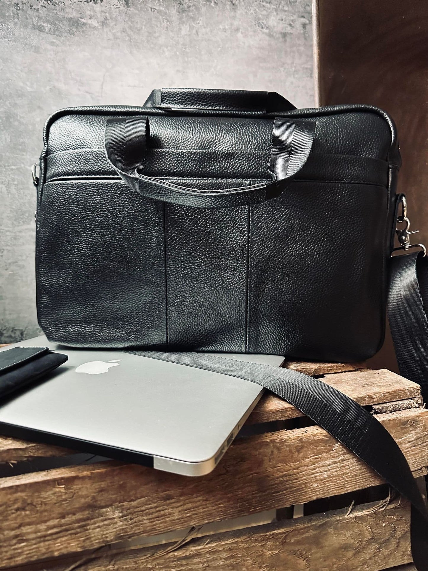 Laptop Rio Black leather - VIAMAJA.DK