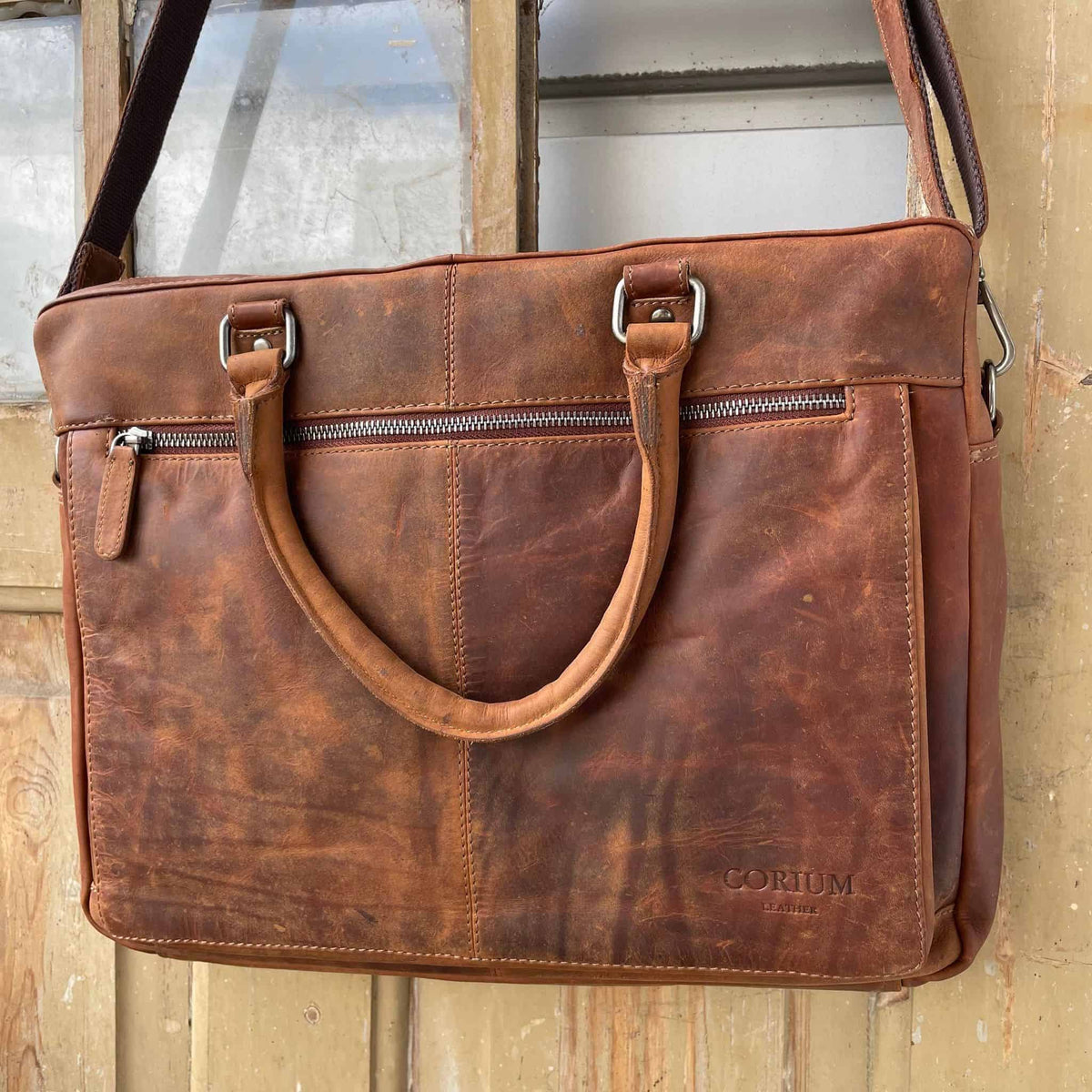Laptop taske - Cognac recycling - VIAMAJA.DK