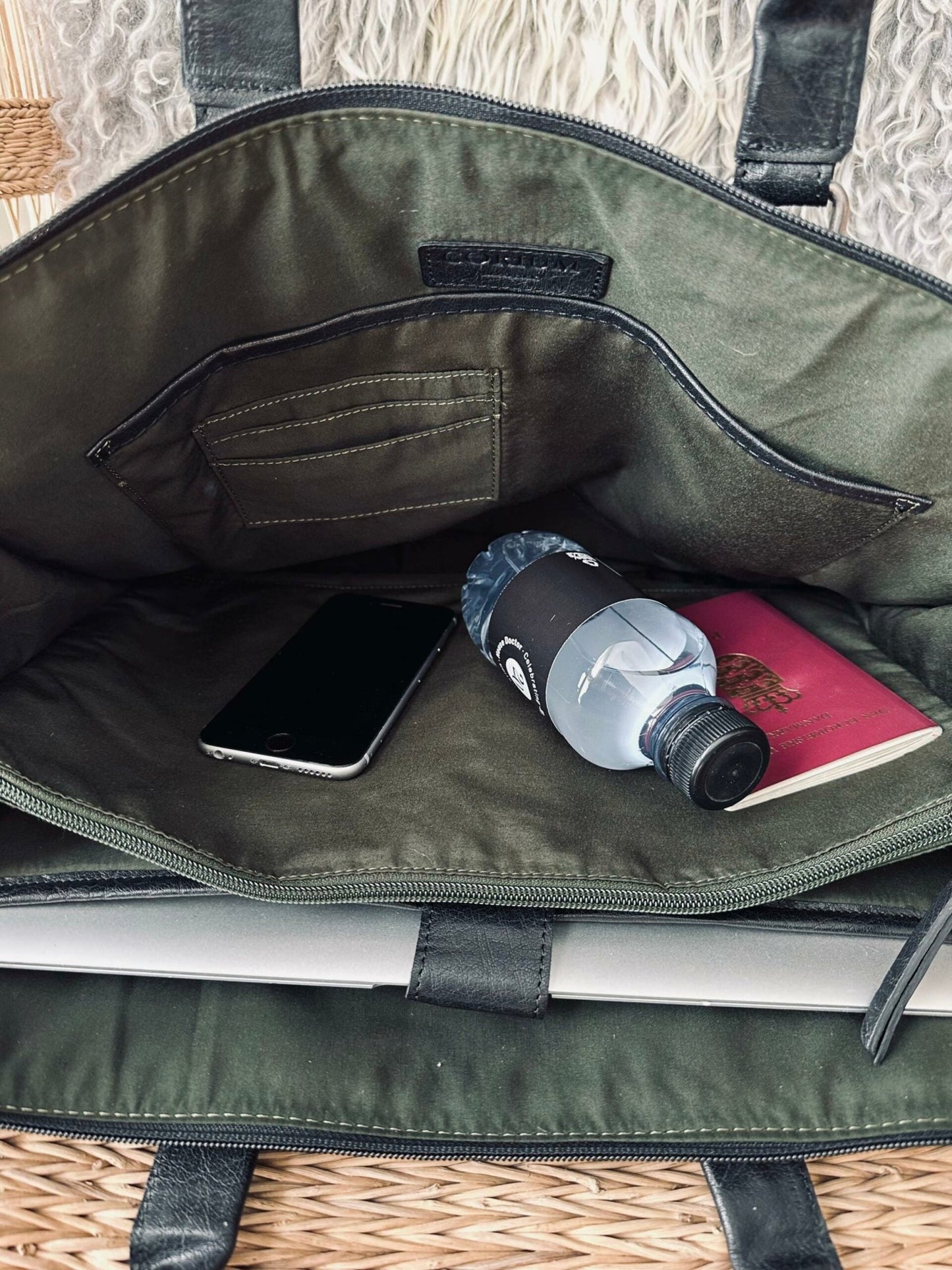 Laptop Unisex – Black - VIAMAJA.DK