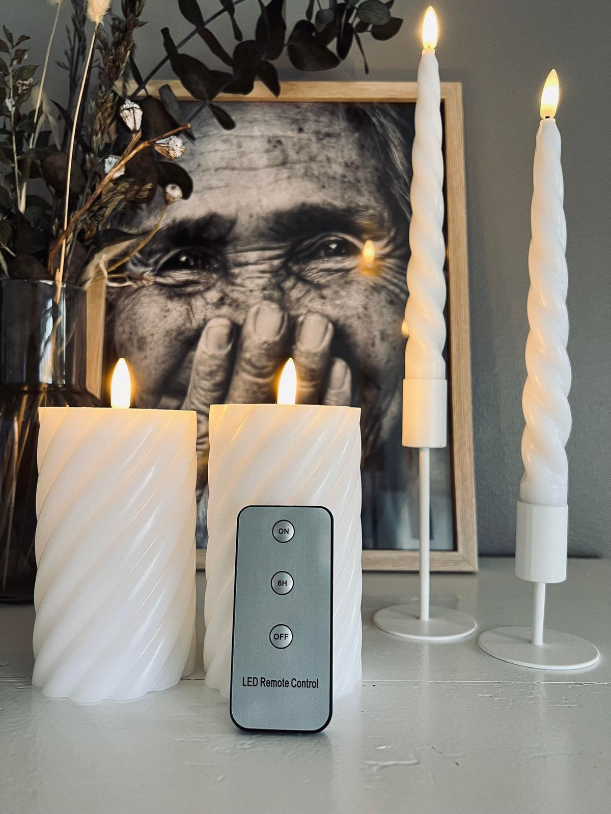 LED Lyspakke med 4 Lys og fjernbetjening - Hvid - VIAMAJA.DK