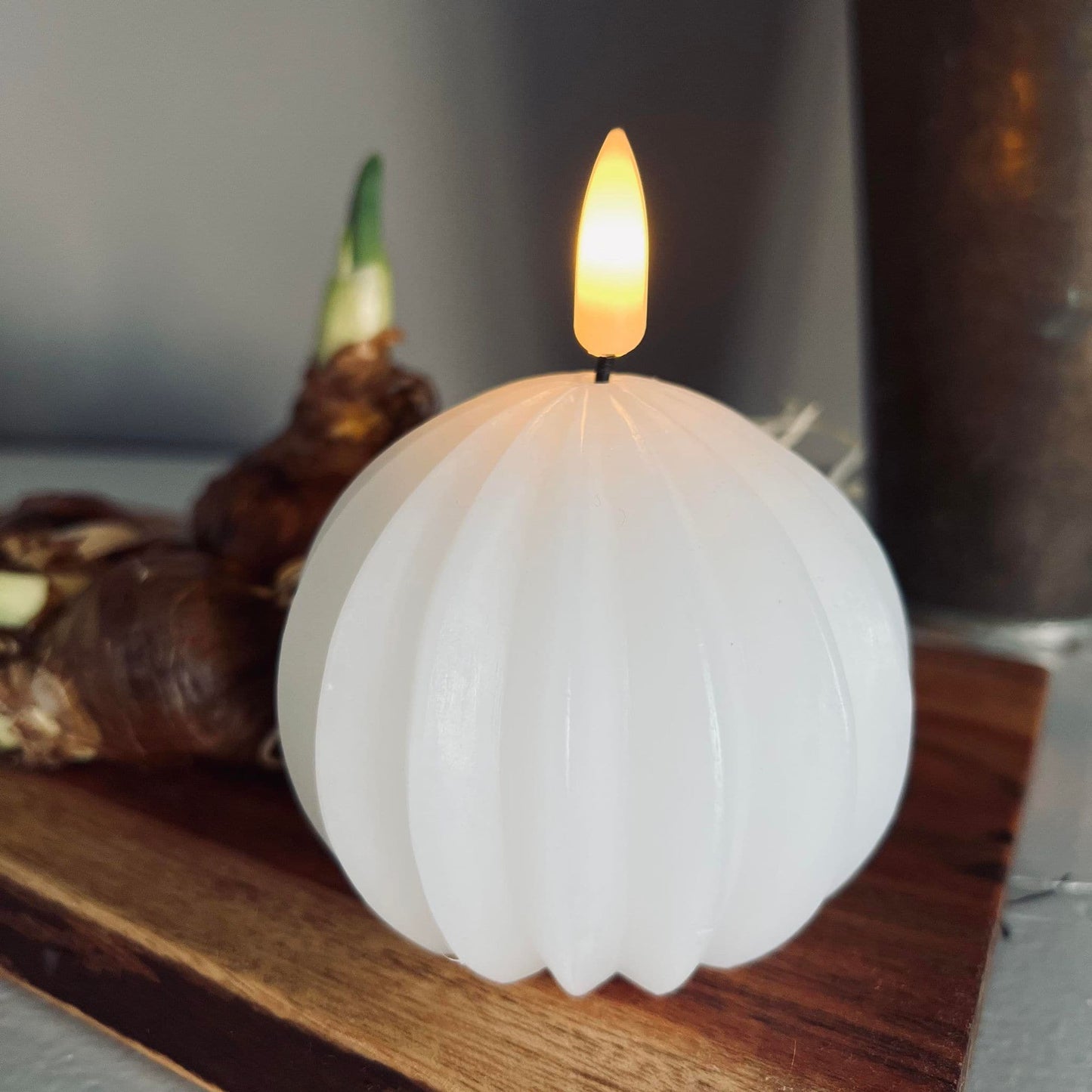 LED Rillet Kugle Lys Ø8 X 8 - Lille - VIAMAJA.DK