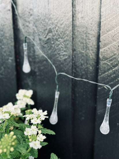 Lyskæde Alma med 50 Pærer – Solceller - VIAMAJA.DK