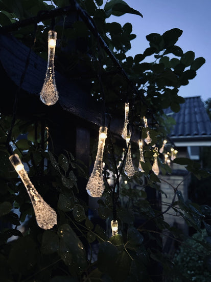 Lyskæde Alma med 50 Pærer – Solceller - VIAMAJA.DK