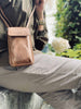 Mobil crossbody FREJA, Raw brown