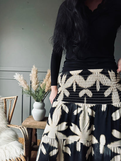 Nederdel Boho Leaf black - VIAMAJA.DK