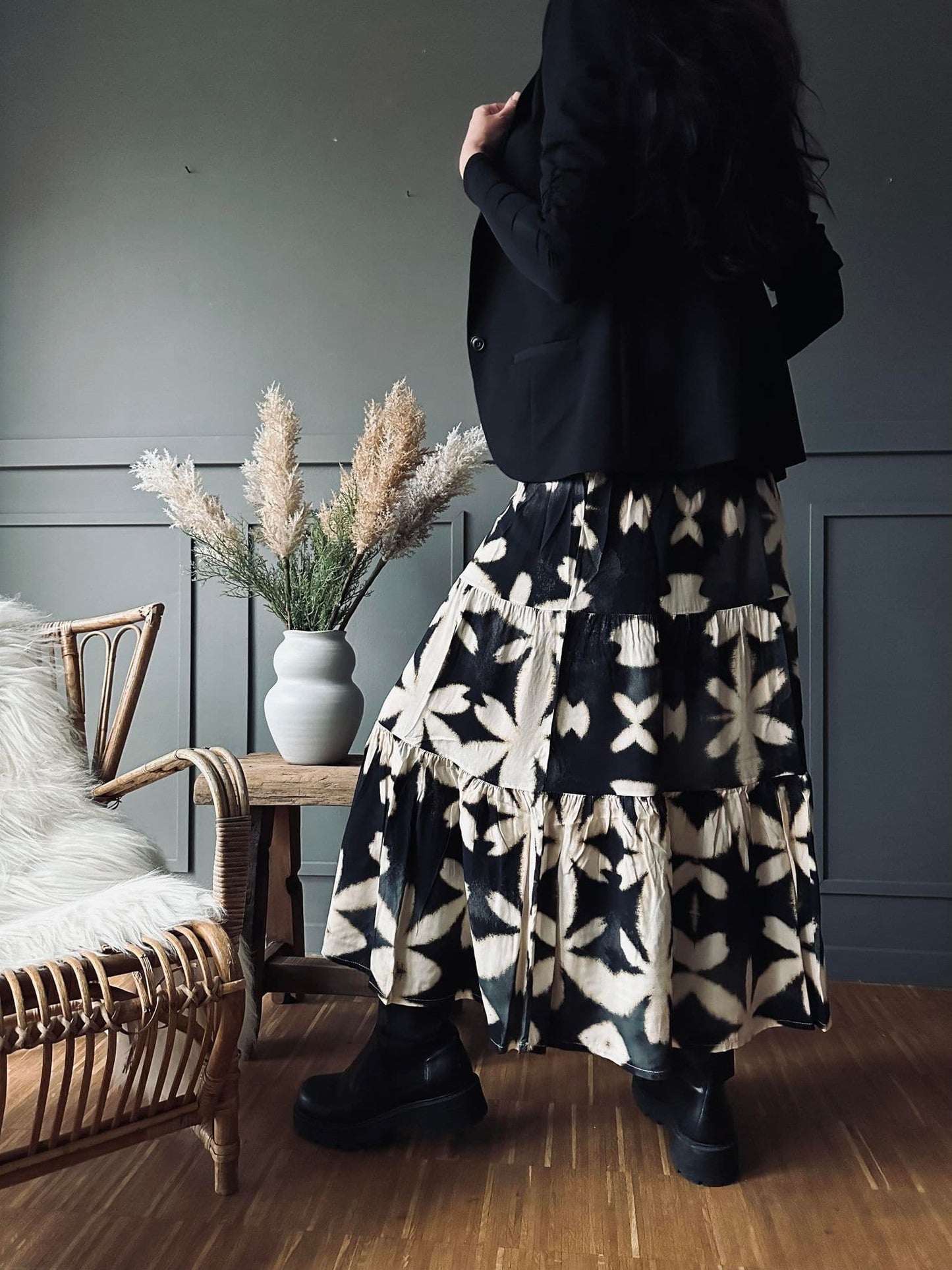 Nederdel Boho Leaf black - VIAMAJA.DK
