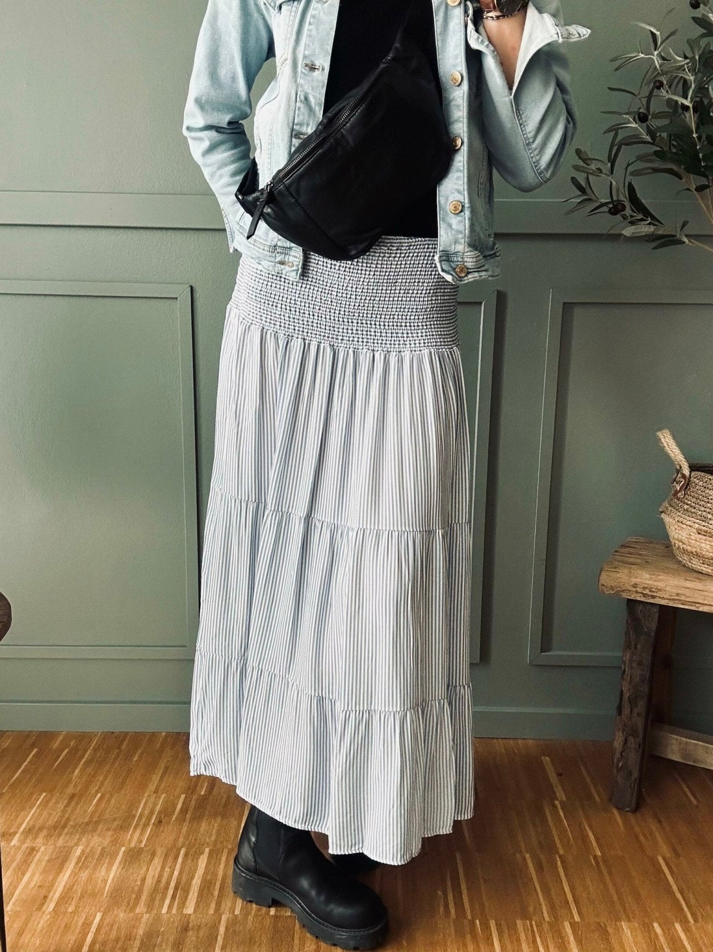 Nederdel med smock – Blå strib Small - VIAMAJA.DK