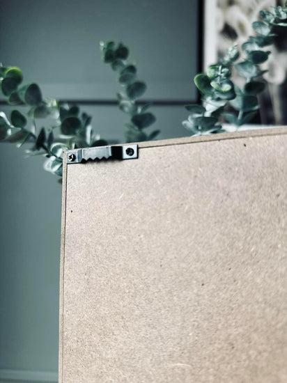 Nøgleskab i sort træ - VIAMAJA.DK