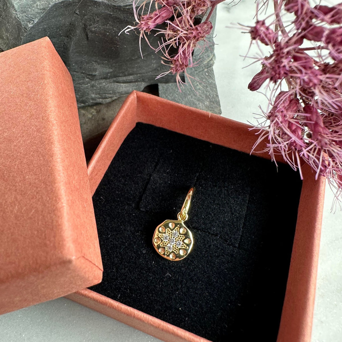 Ørering Single Carly 18K forgyldt - 1 stk - VIAMAJA.DK