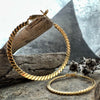 Øreringe Hallie twist hoop 50mm - forgyldt