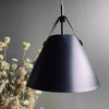 Pendel med strop - Sort metal