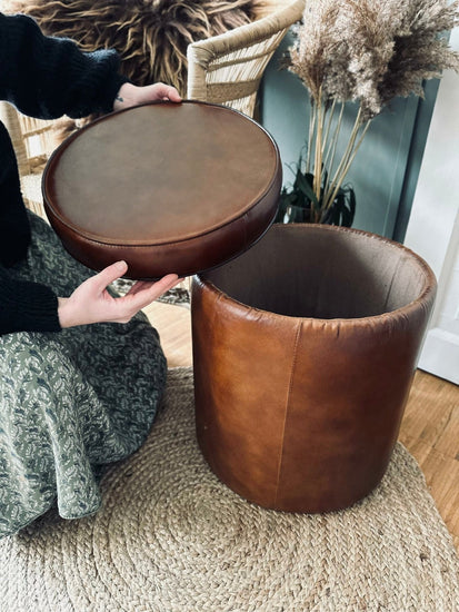 Puff med låg i cognac bøffellæder - VIAMAJA.DK
