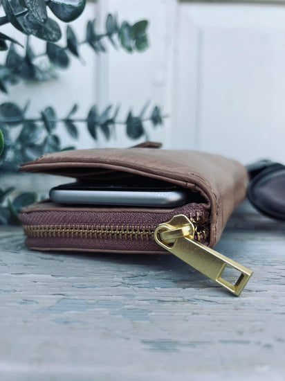 Pung i lækker blød skind - Golden honey - VIAMAJA.DK