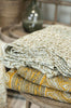 Quilt lysegul base m/gult bladmønster