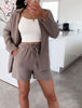 Sæt med vaflet skjorte og shorts – Dark beige bomuld