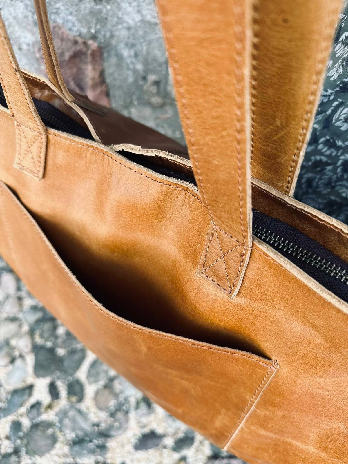 Shopper XL OLINE Cognac – Bøffellæder - VIAMAJA.DK