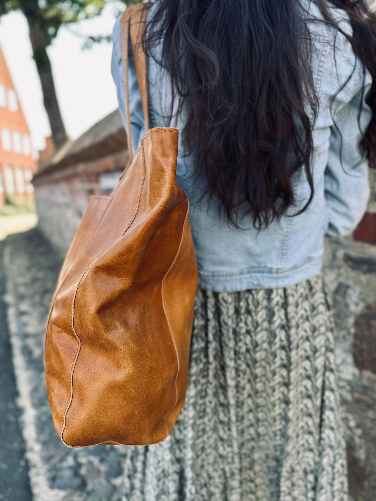 Shopper XL OLINE Cognac – Bøffellæder - VIAMAJA.DK