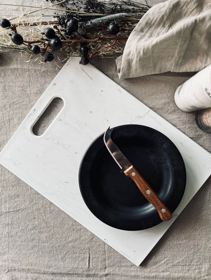 Skærebræt - Hvid marmor look 32cm - VIAMAJA.DK