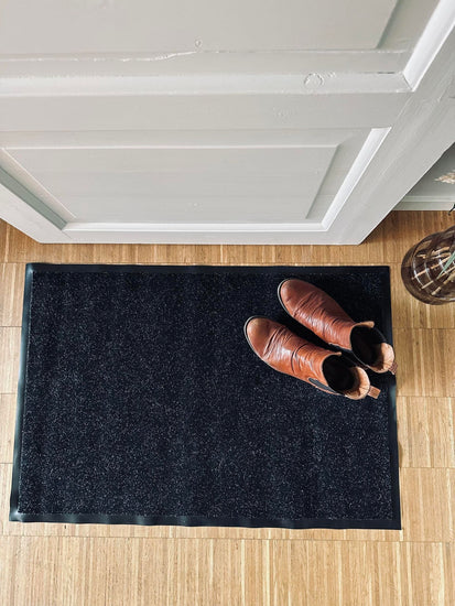 Smudsmåtte 60×90 Sort - VIAMAJA.DK