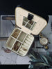 Smykkebox i sort og guld - Quilt