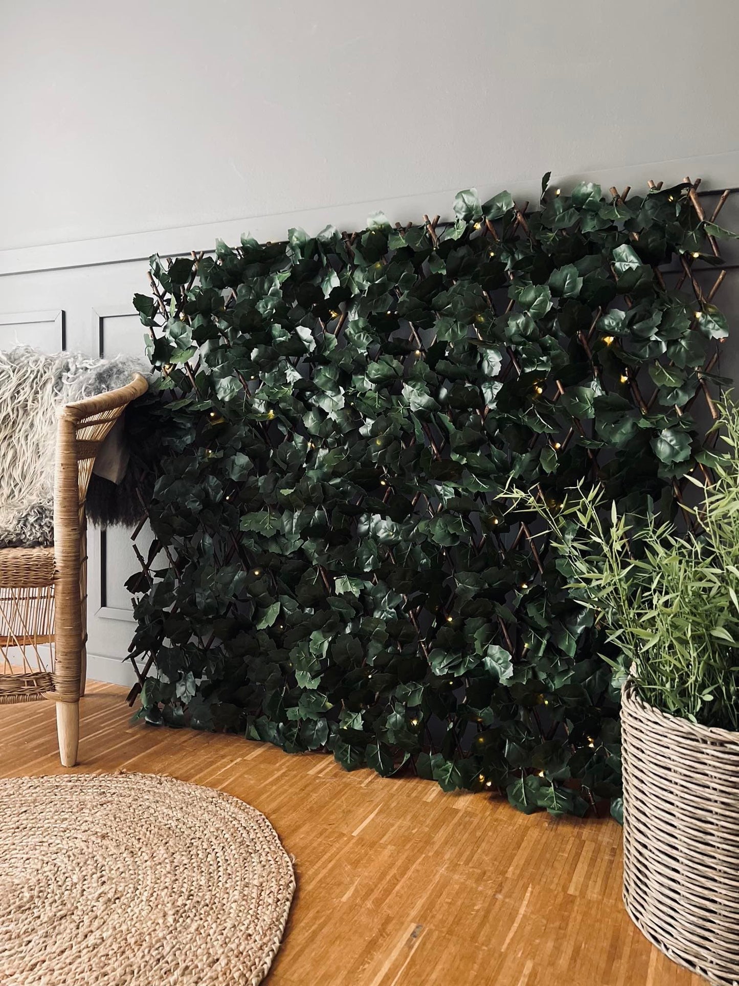 Solcelle dekoration med grønne blade - VIAMAJA.DK