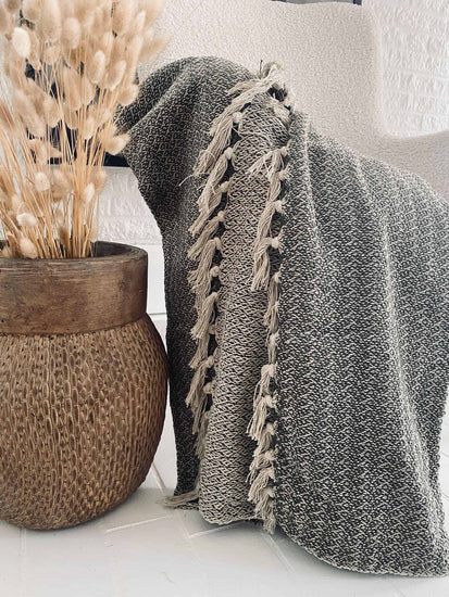 Tæppe genanvendt bomuld – Oliven - VIAMAJA.DK