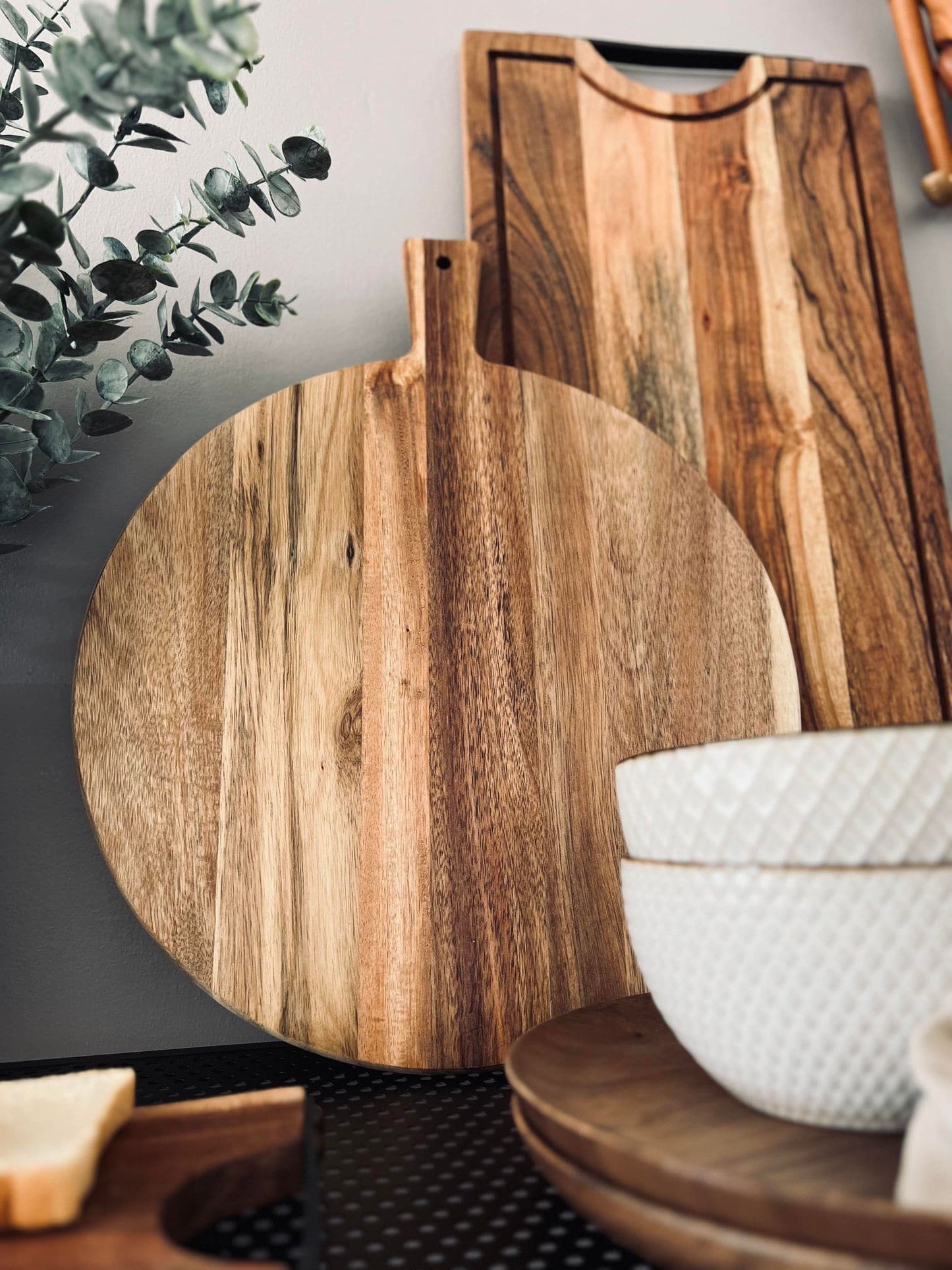 Tapas / pizza skærebræt i akaciatræ - VIAMAJA.DK