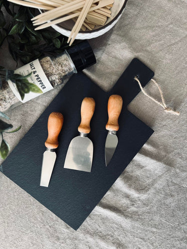 Tapas sæt med 3 knive og bræt i skiffer