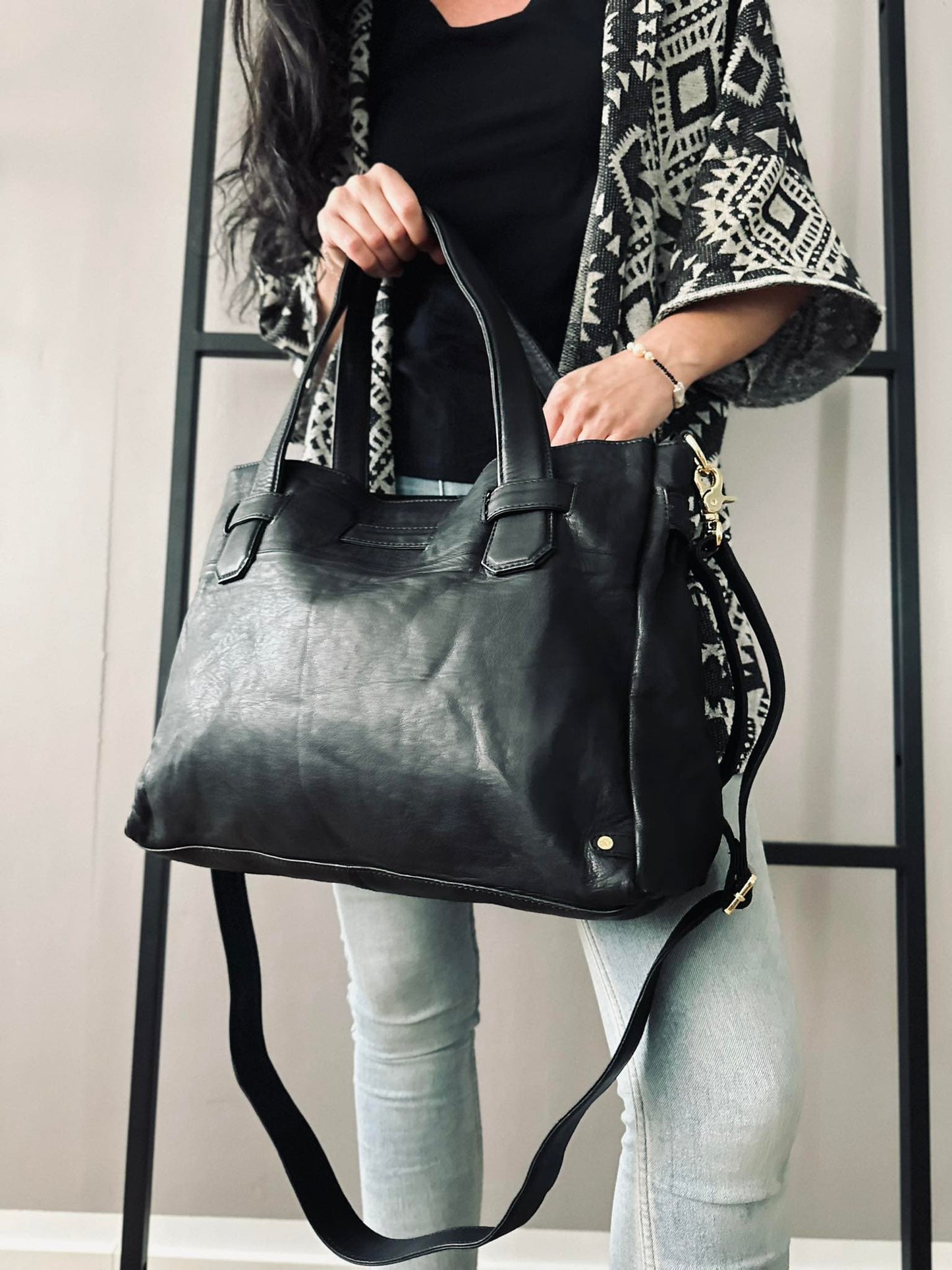 Taske Black Rona - Blød Kalveskind - VIAMAJA.DK