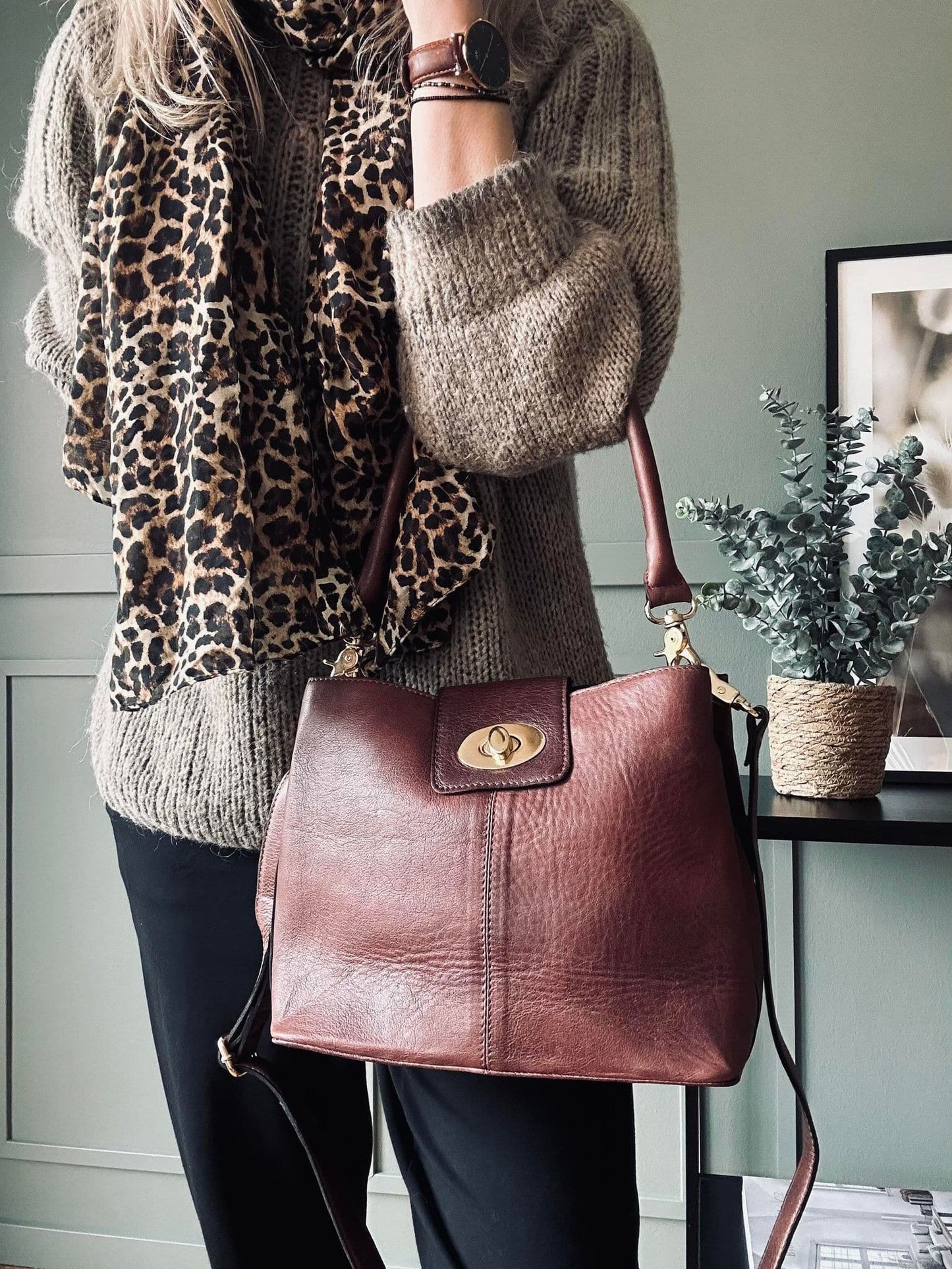 Taske LUX Brown – 2 remme medfølger - VIAMAJA.DK