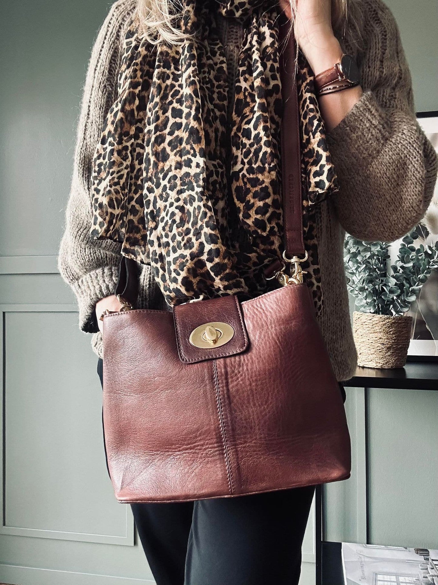 Taske LUX Brown – 2 remme medfølger - VIAMAJA.DK