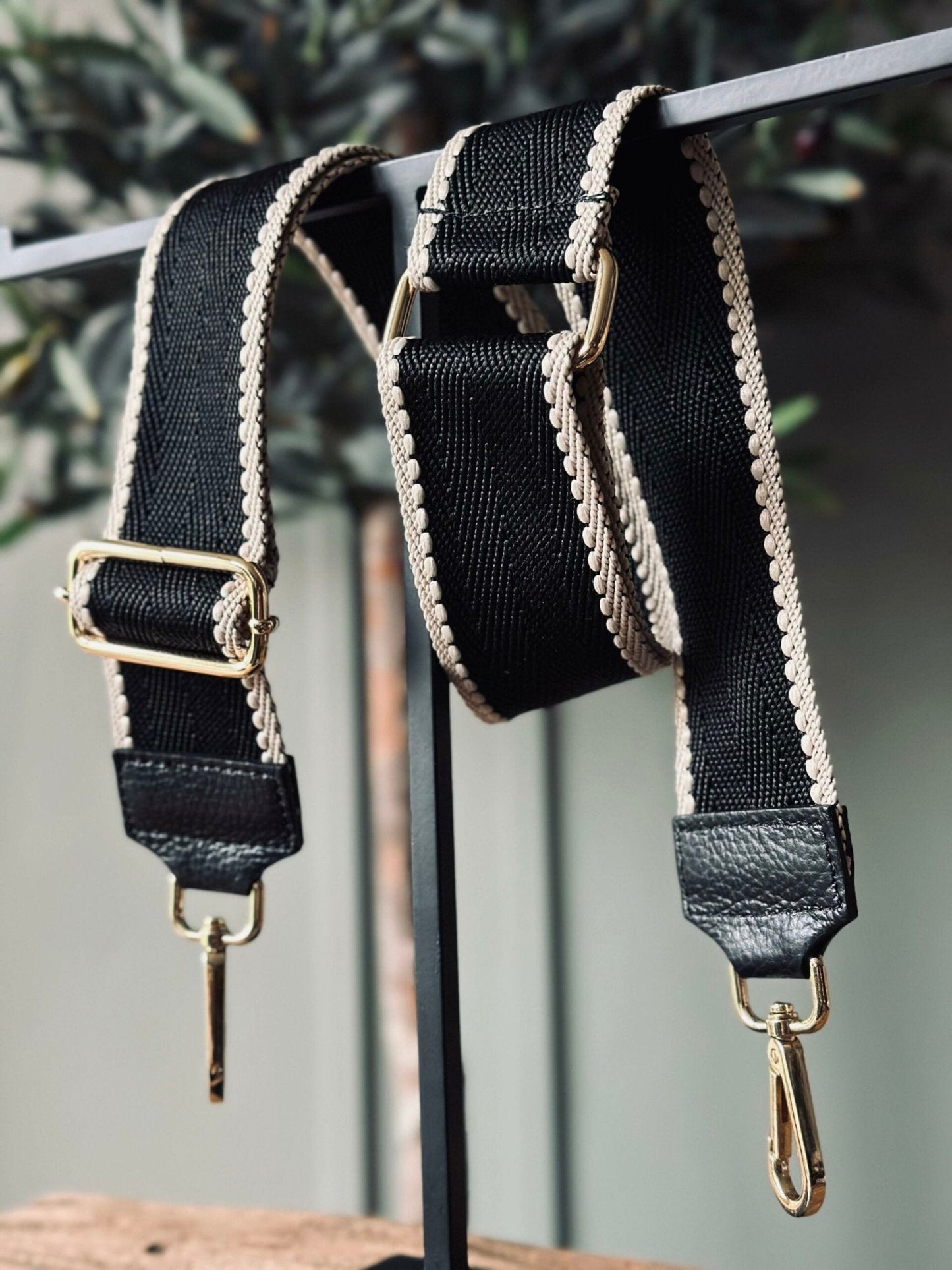 Taskerem Black m. beige kant - VIAMAJA.DK