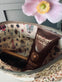 Toilettaske vandafvisende - Brown flower - VIAMAJA.DK