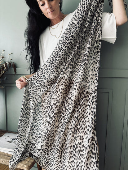 Tørklæde – Summer leo beige - VIAMAJA.DK