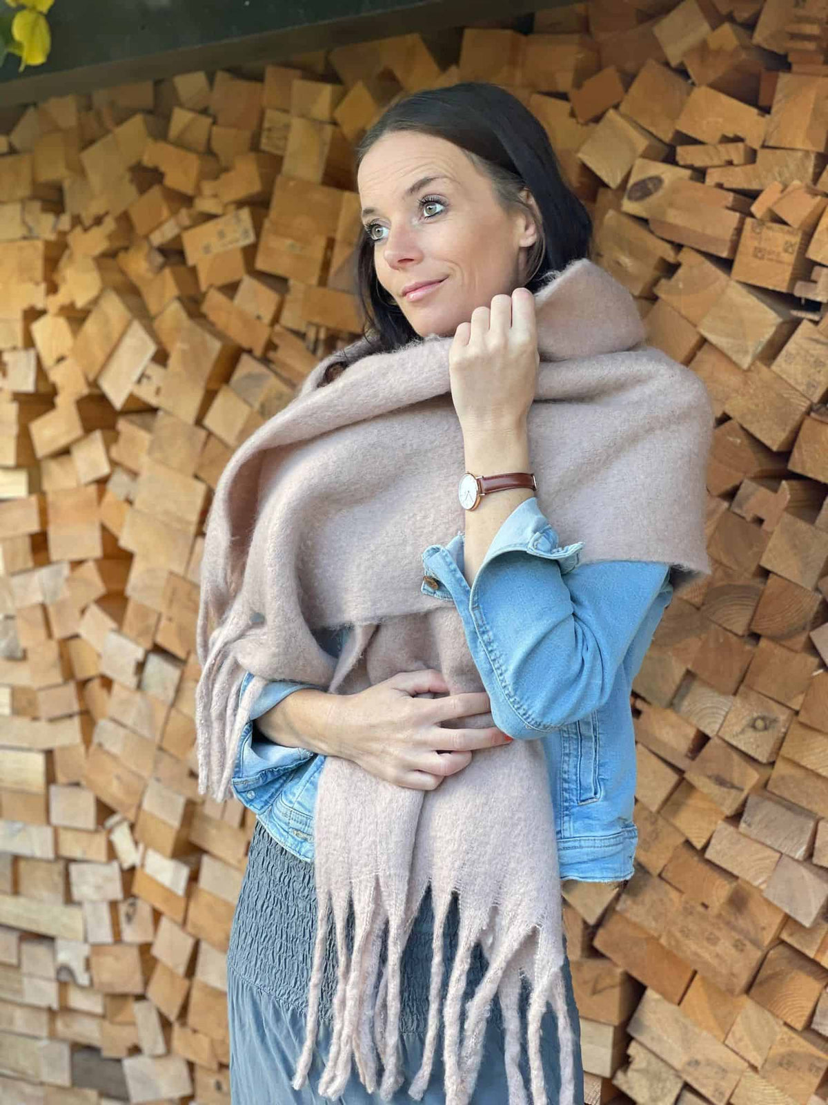 Tørklæde – Vamset Beige Rose - VIAMAJA.DK