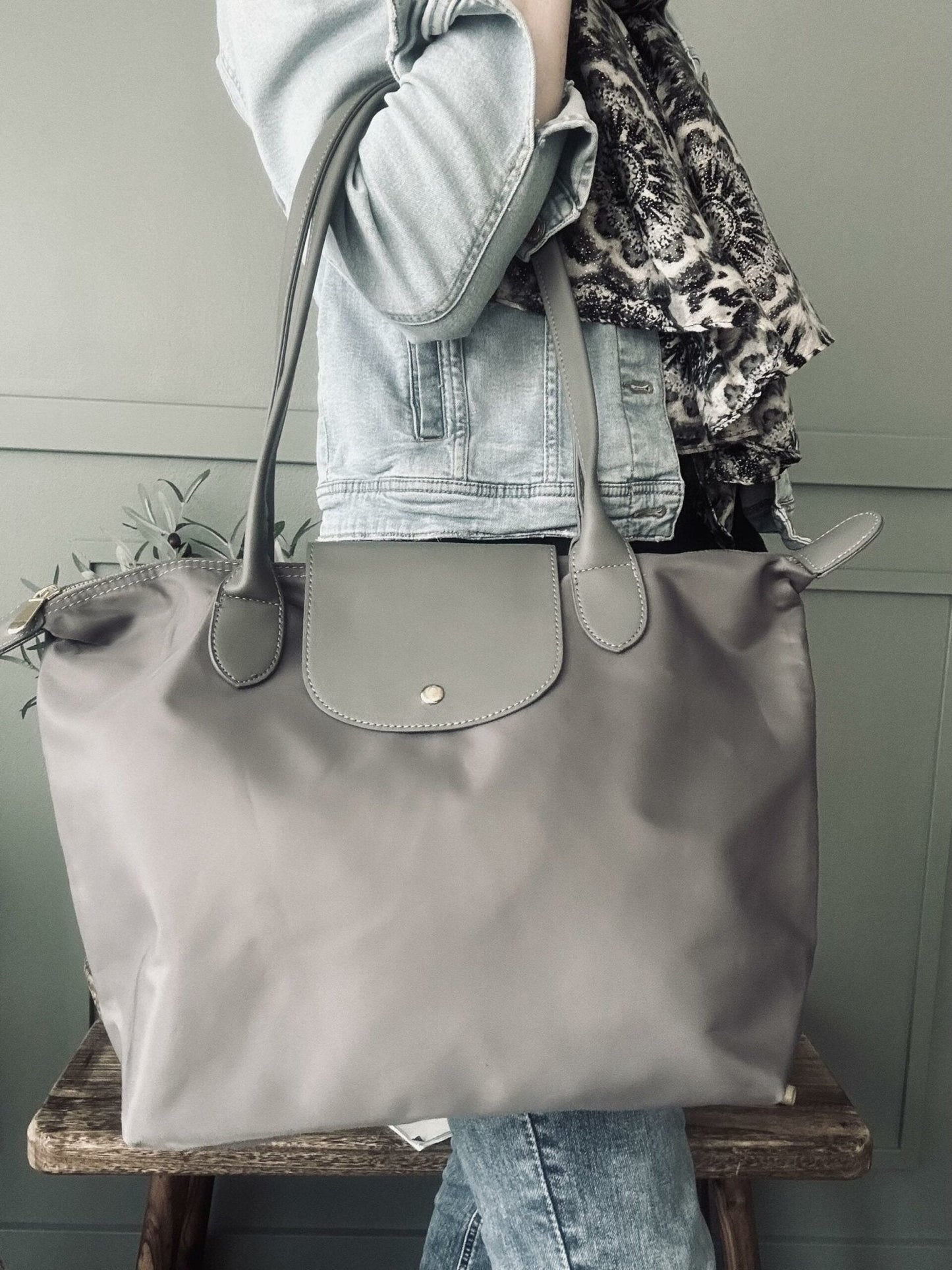 Trend Shopper – Grå nylon - VIAMAJA.DK