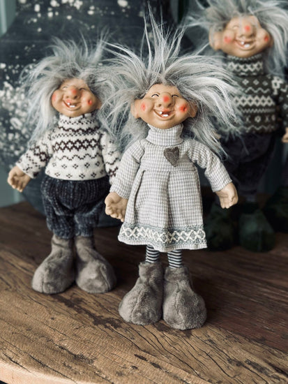 Troldebarn – Pige - VIAMAJA.DK