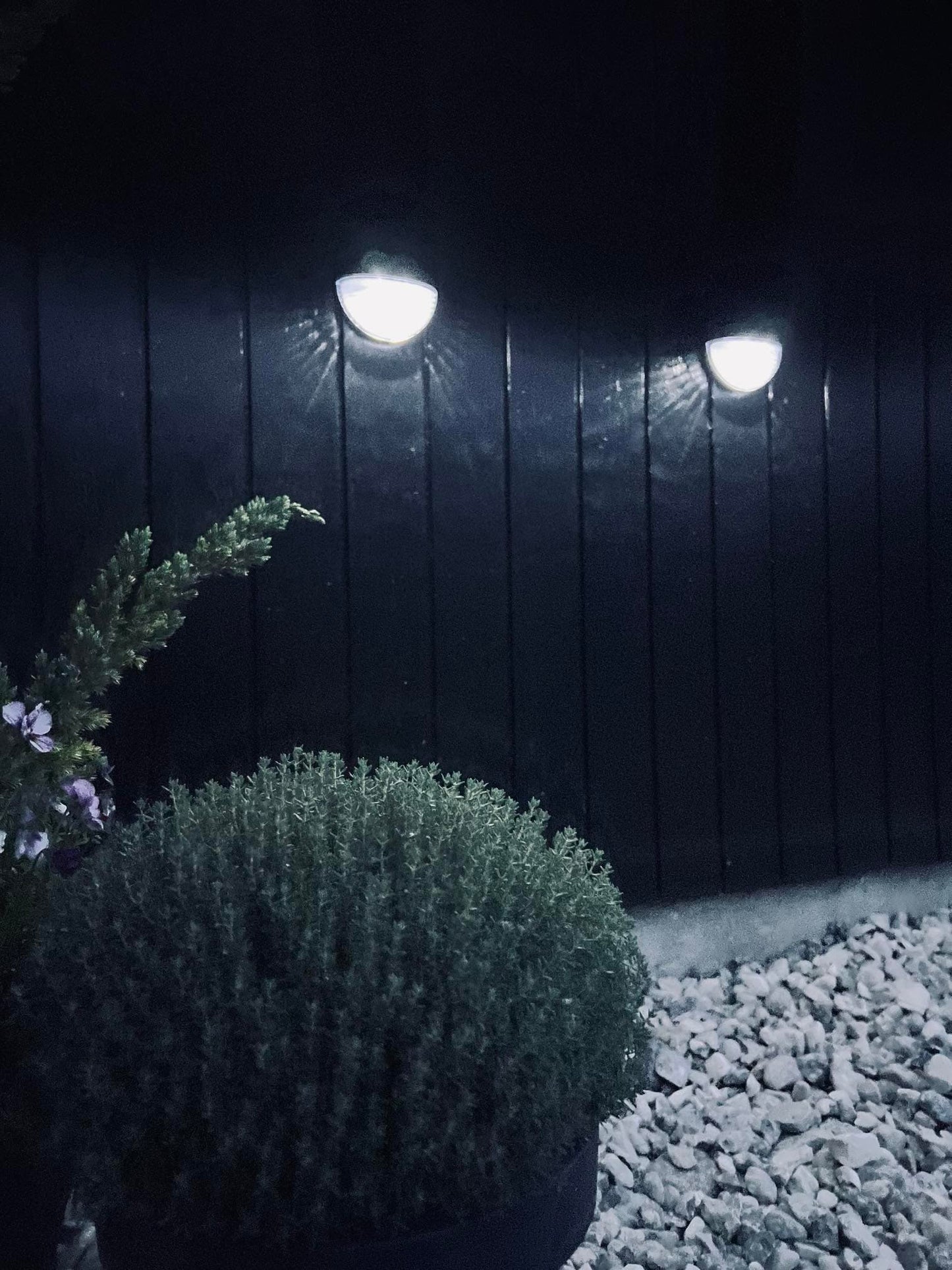 Væglampe med solceller - VIAMAJA.DK
