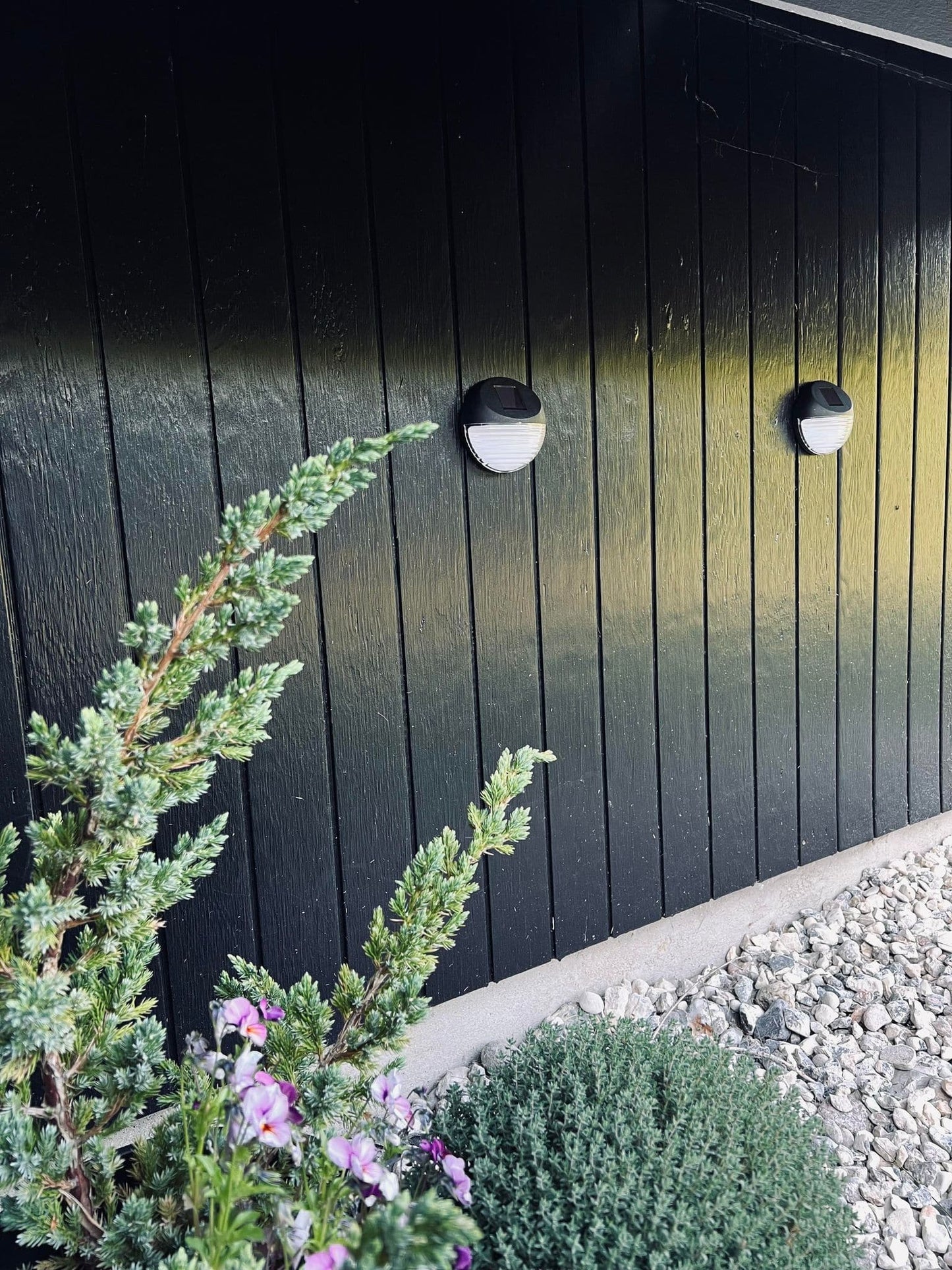 Væglampe med solceller - VIAMAJA.DK