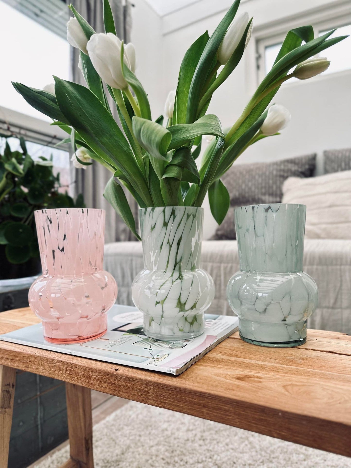 Vase 18cm Mundblæst glas – White - VIAMAJA.DK