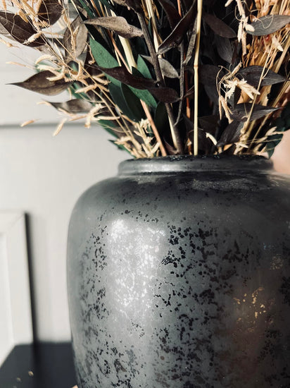 Vase H 20cm – Sort stentøj - VIAMAJA.DK