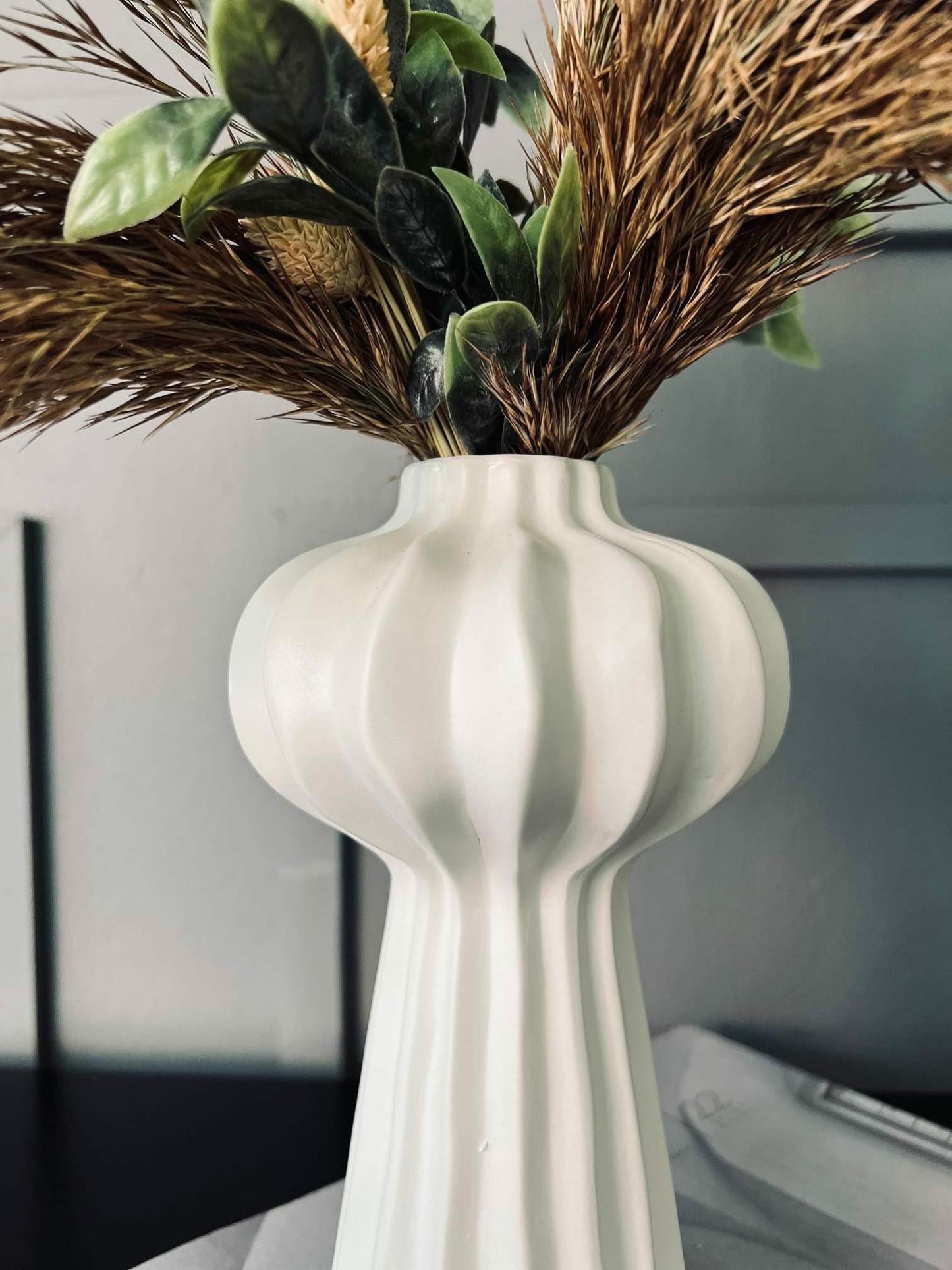 Vase - LOTUS hvid keramik - VIAMAJA.DK