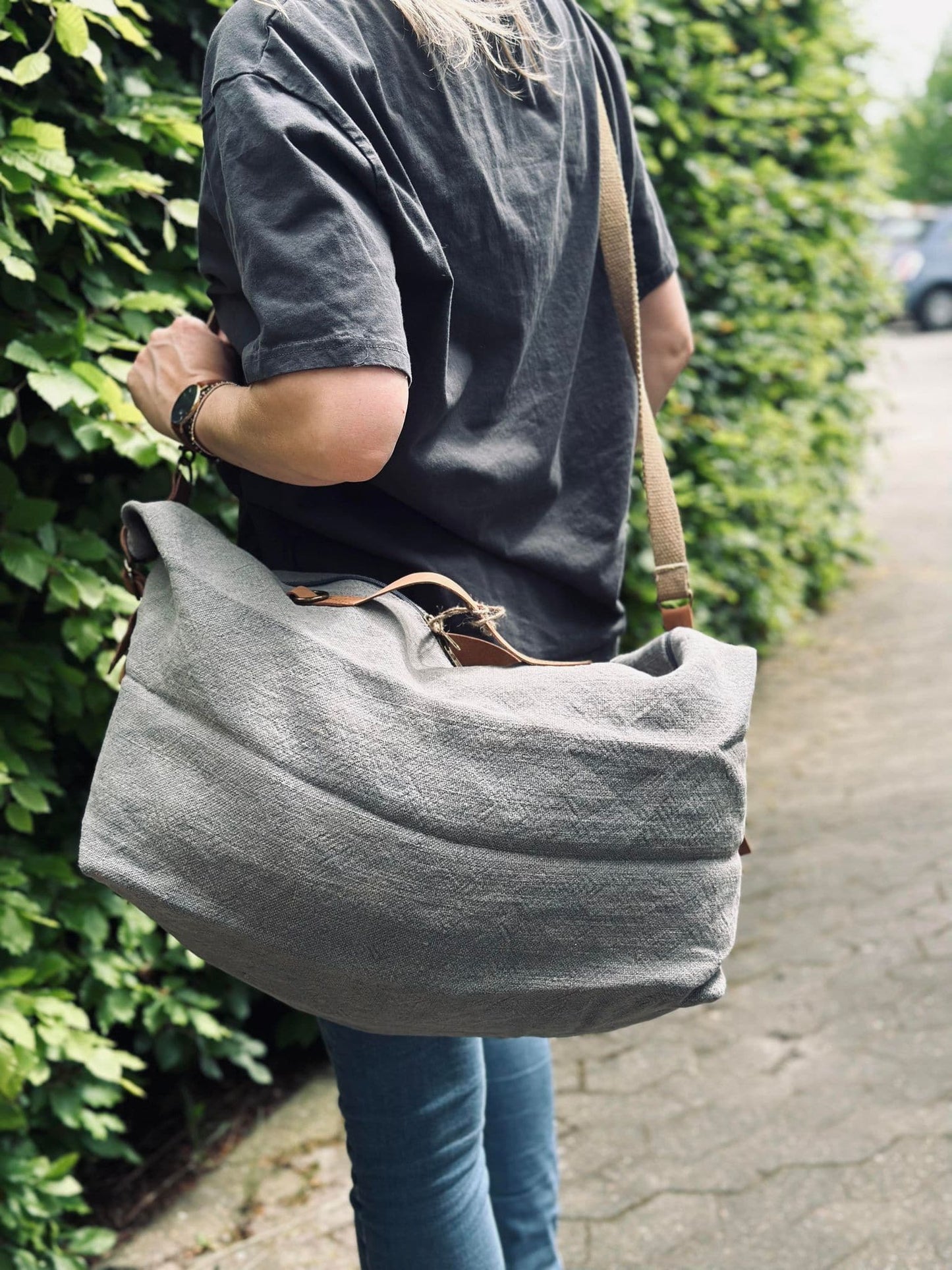Weekendtaske - WASHED JUTE GREY - VIAMAJA.DK