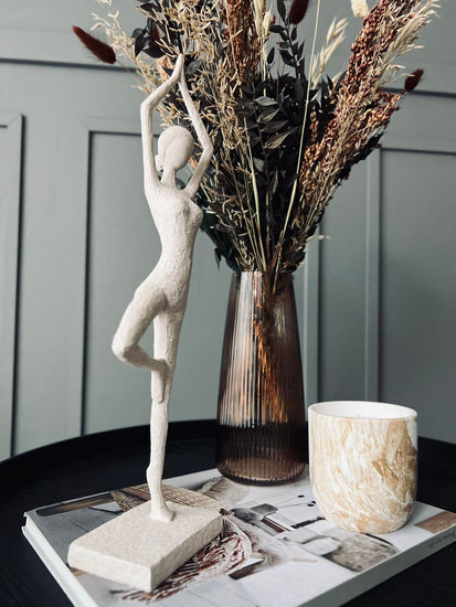 YOGA - White Lady No.2 - VIAMAJA.DK
